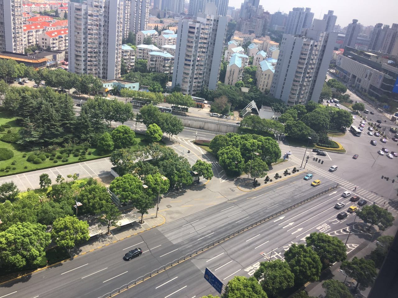东方金融广场